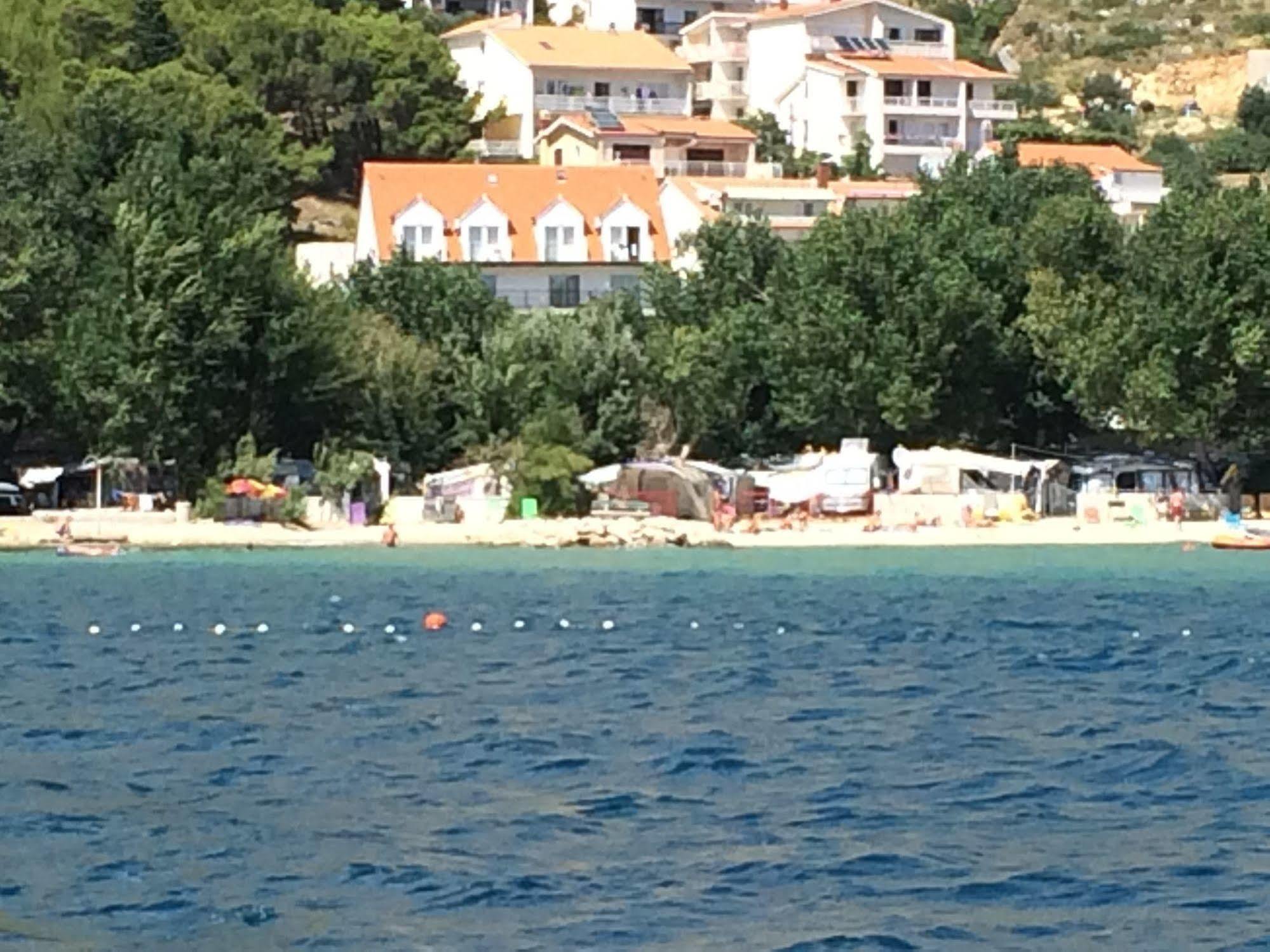 Pansion Begic Hotel Omiš Exterior foto