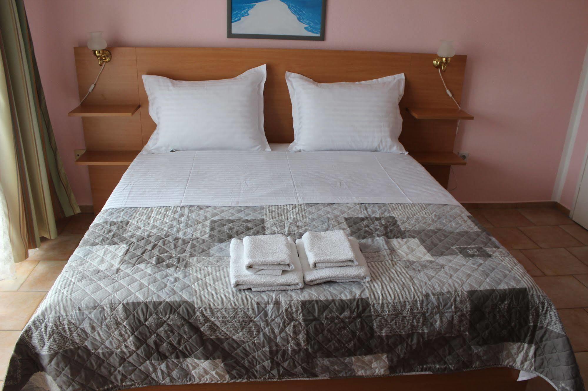 Pansion Begic Hotel Omiš Exterior foto