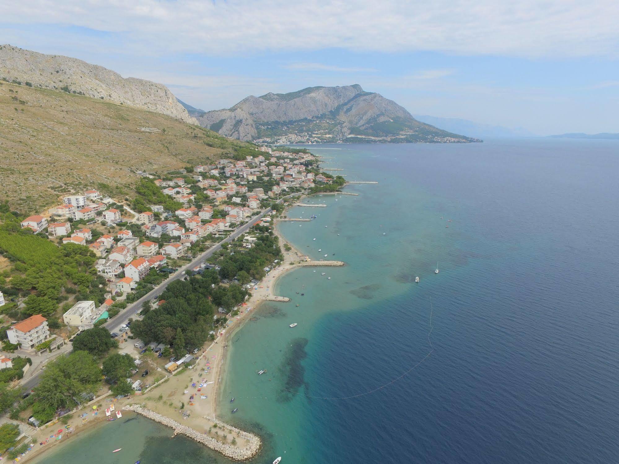 Pansion Begic Hotel Omiš Exterior foto