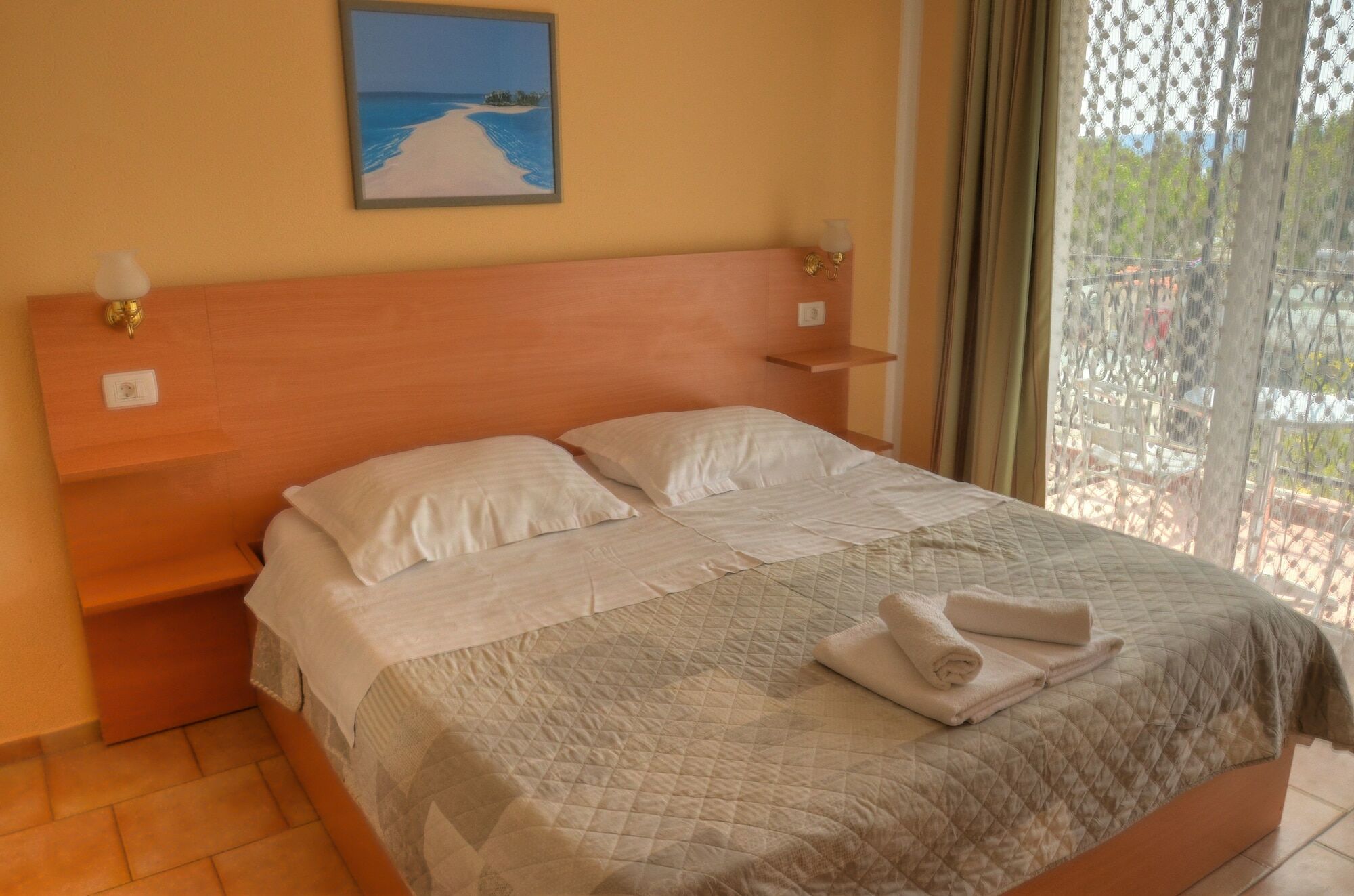 Pansion Begic Hotel Omiš Exterior foto